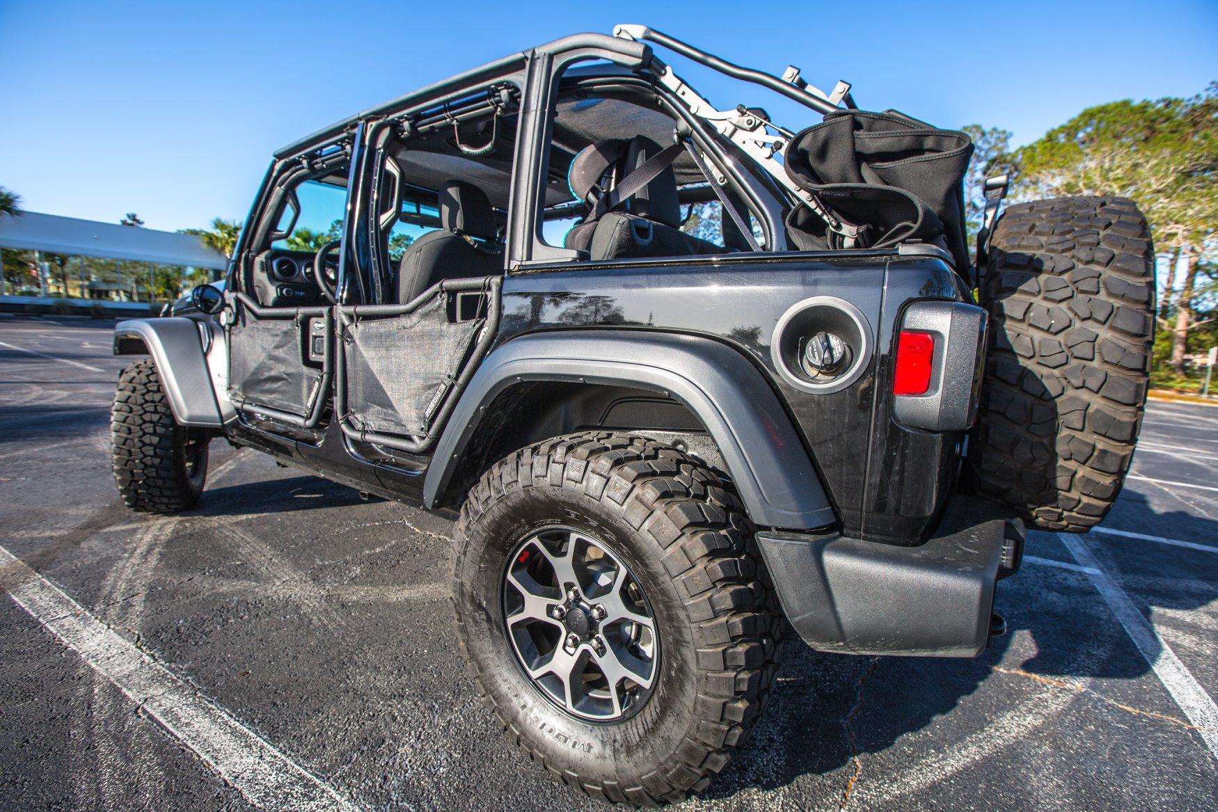 Jeep Wrangler JL 4LOW PHOTO JLU Build 28235589_1673323052761255_1158634373653763675_o