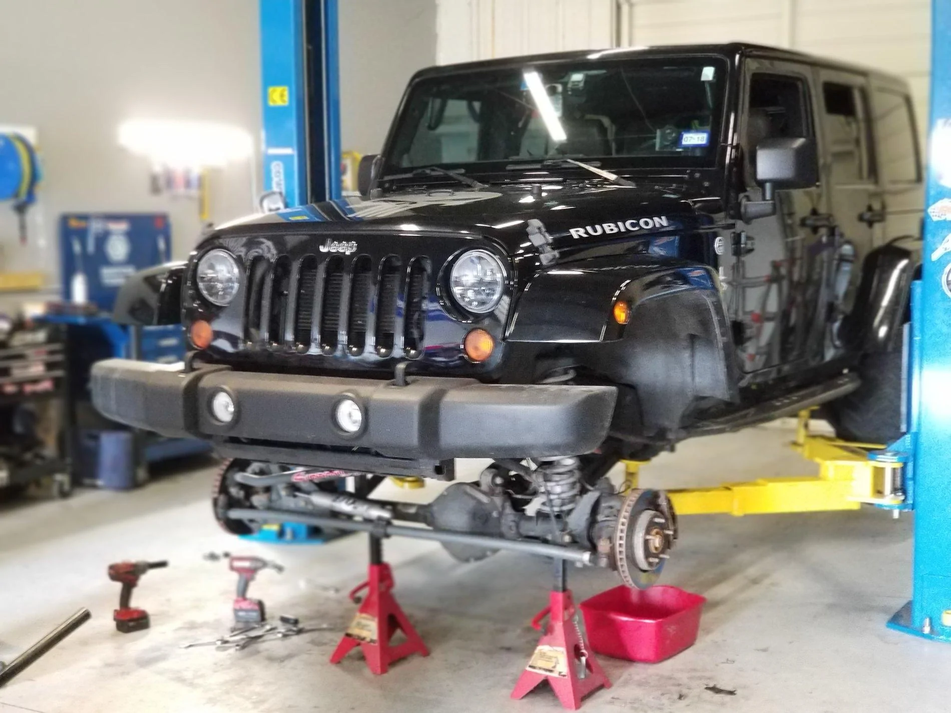 Jeep Wrangler JL Dealer gifts? 20180217_132613
