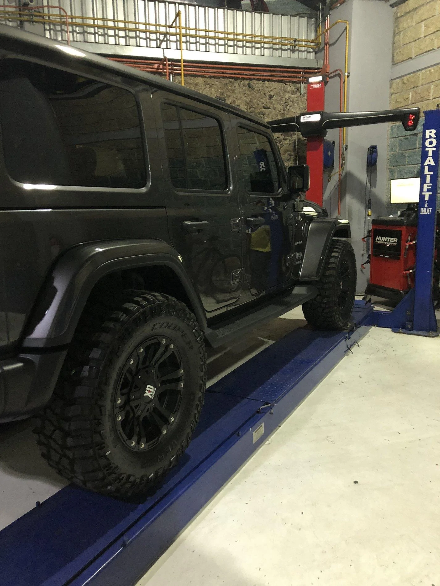Jeep Wrangler JL XD Monster II with Nitto's on a JLU Sahara - Wheel Size Question 1AF02D41-DF90-4310-B7EE-6A10FAE18AF1