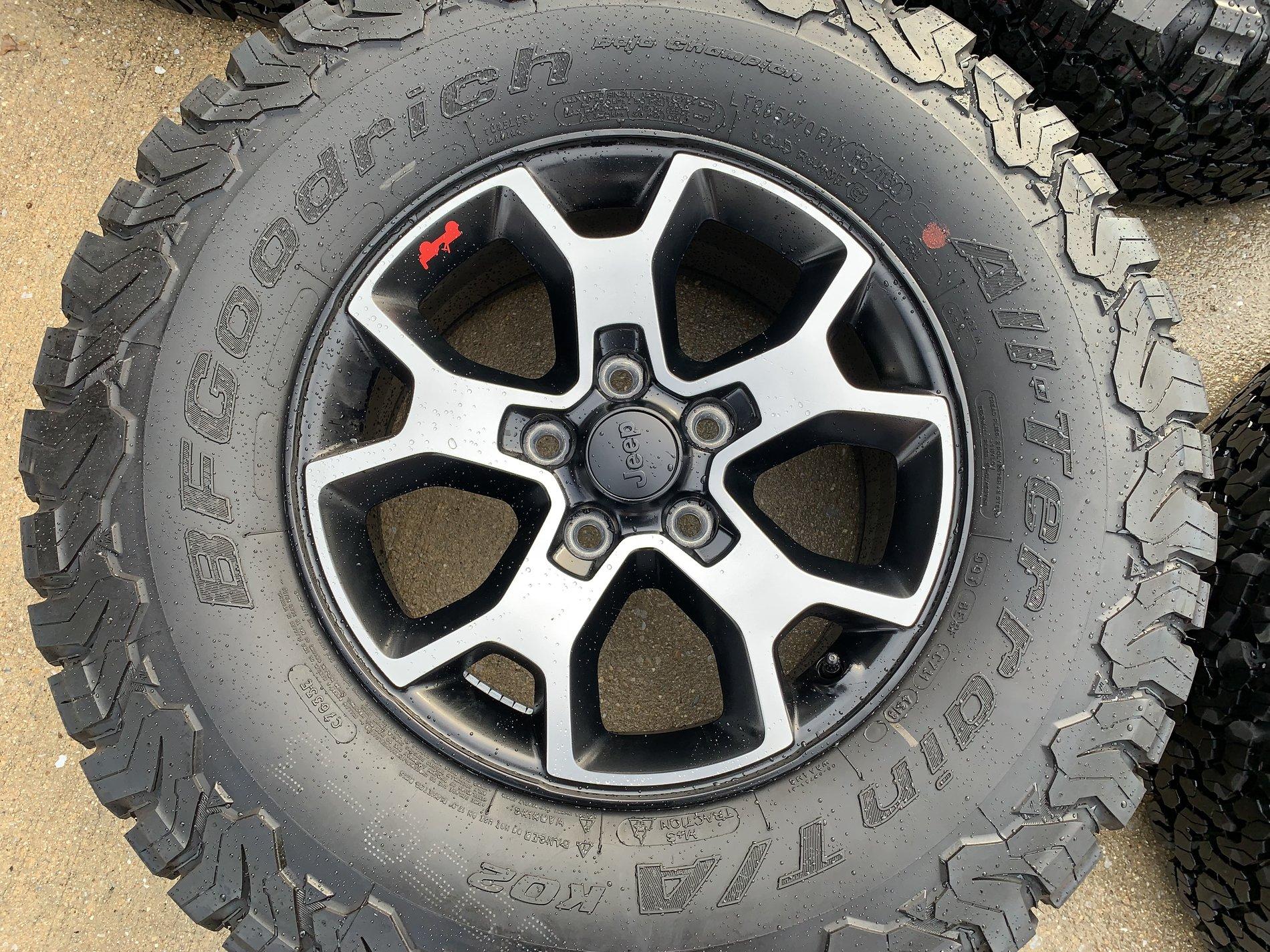 Jeep Wrangler JL 2019 JLUR Wheels A87901DB-1CA1-4412-816A-4FE14EAF83AD