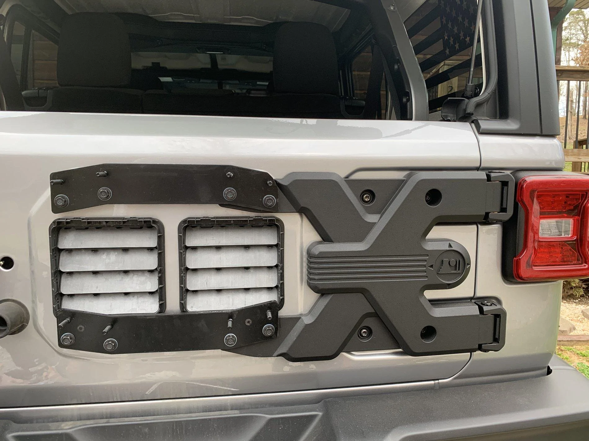 Jeep Wrangler JL The Tire Carrier Thread 9B479E8F-070C-450D-B990-E578C5C68178