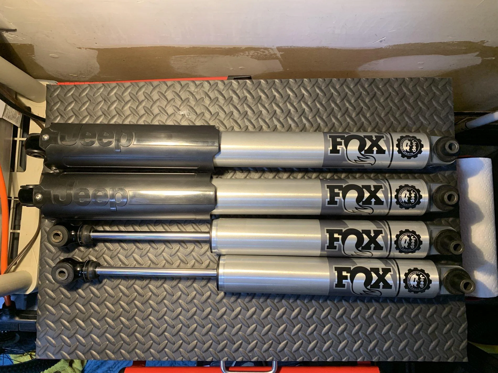 Jeep Wrangler JL Mopar 2" FOX Shocks X7ksER13Tym6U%GdiFilSA