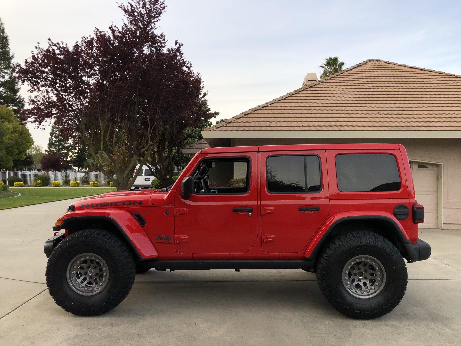 Jeep Wrangler JL My first Jeep 241E6E3F-F469-4071-981C-06946D57E490