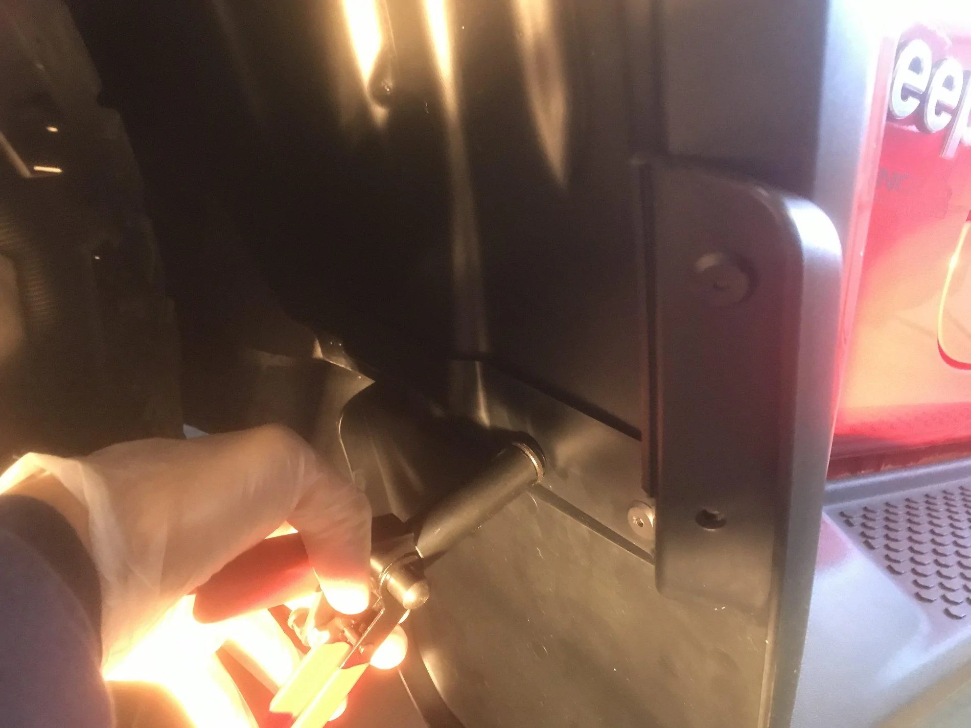 Jeep Wrangler JL OEM mudflaps and locking gas cap installed IMG_4205