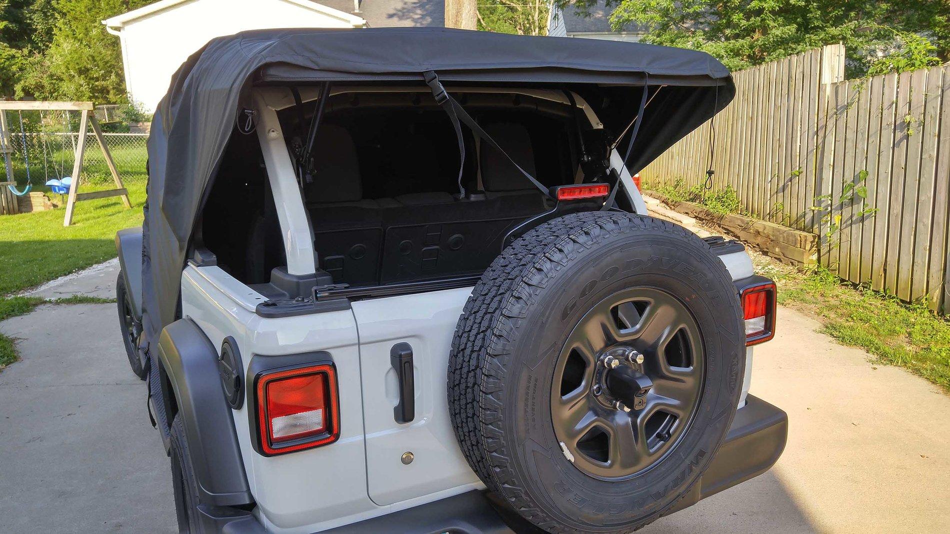 Jeep Wrangler JL Using the Mopar Cab Cover on a Soft Topped JLU cover no door top back