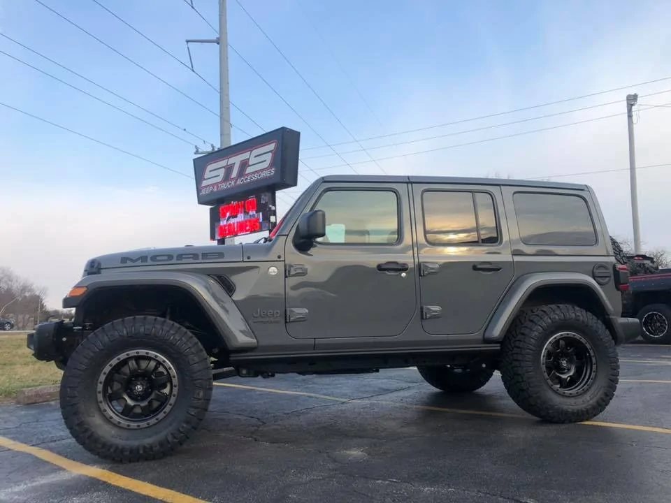 Jeep Wrangler JL MOAB Edition JL Club Thread lift-tires-rims-0
