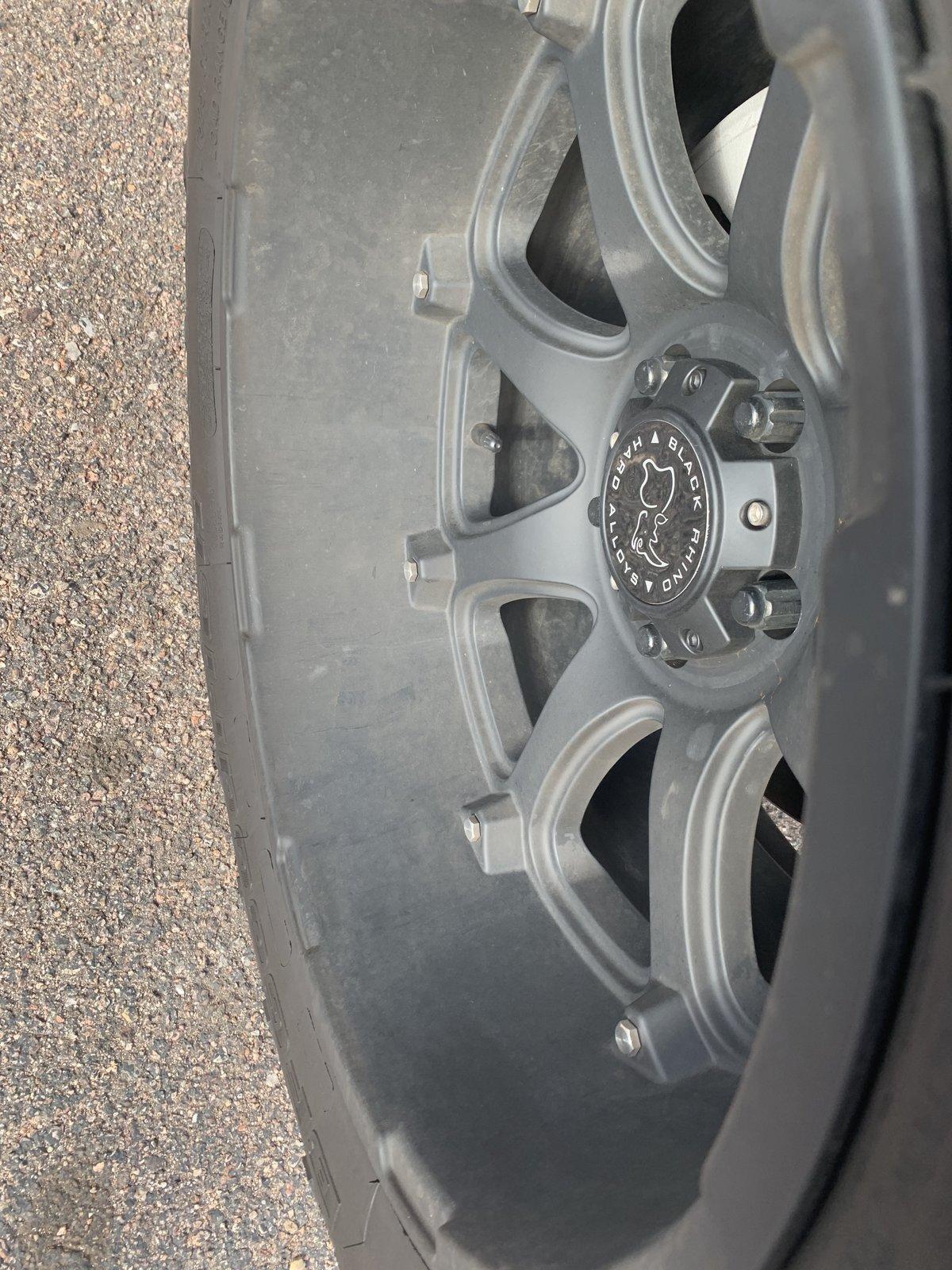 Jeep Wrangler JL Dirty satin wheels 476B4FC0-3DA9-4048-B354-3D1A767FE0CA