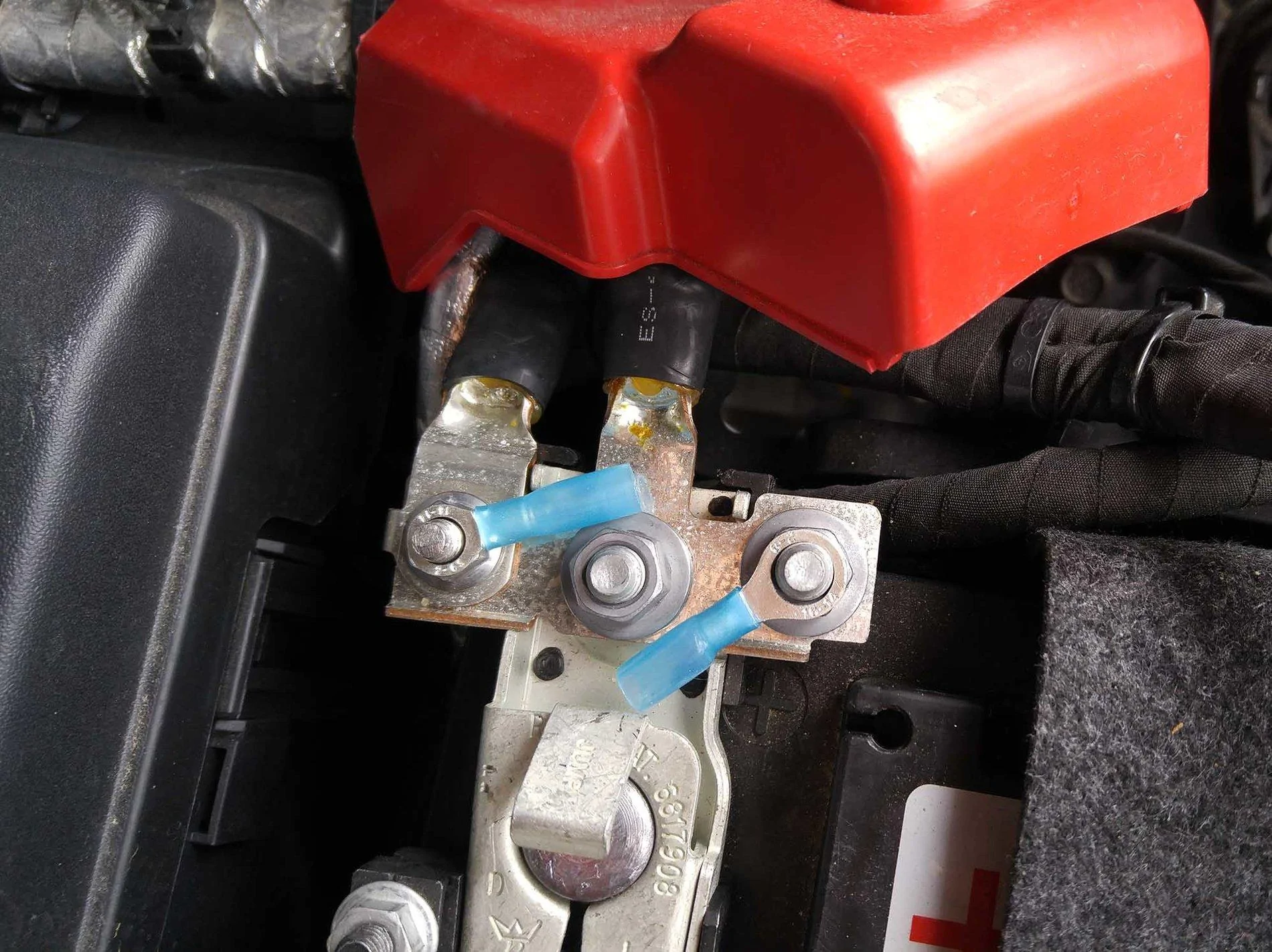 Jeep Wrangler JL Battery accessory posts battery post siz