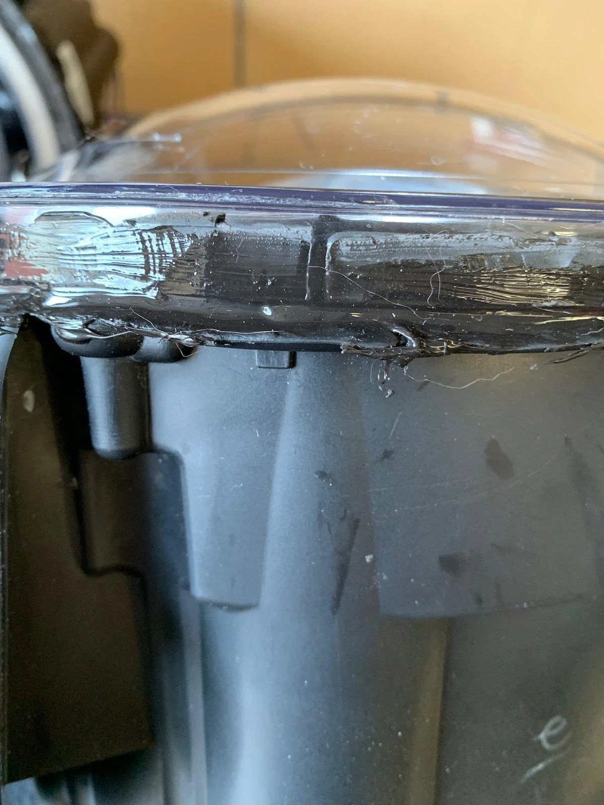 Jeep Wrangler JL LED Headlight disassembly 87BF0B0E-433F-4024-A7D1-6B3D92D581E1