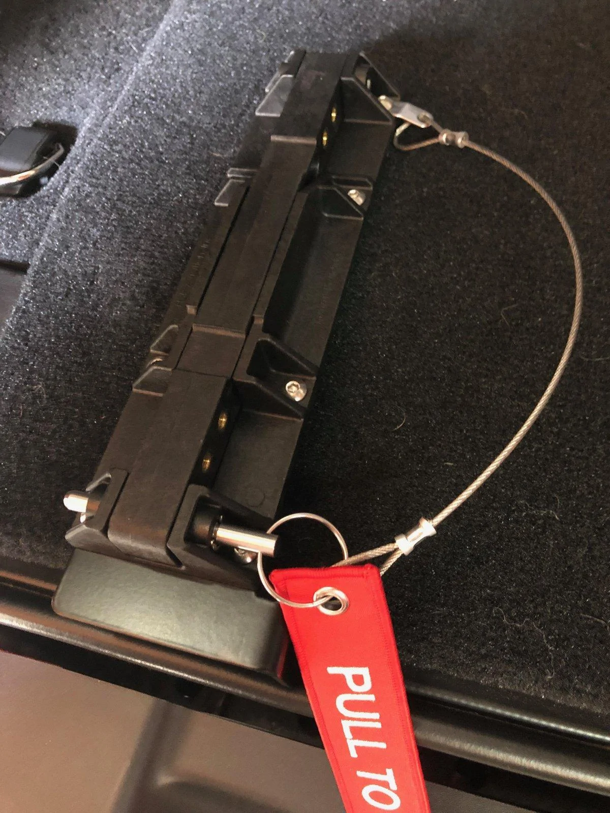 Jeep Wrangler JL Cool Tech H3R Fire Extinguisher Kit IMG_1419
