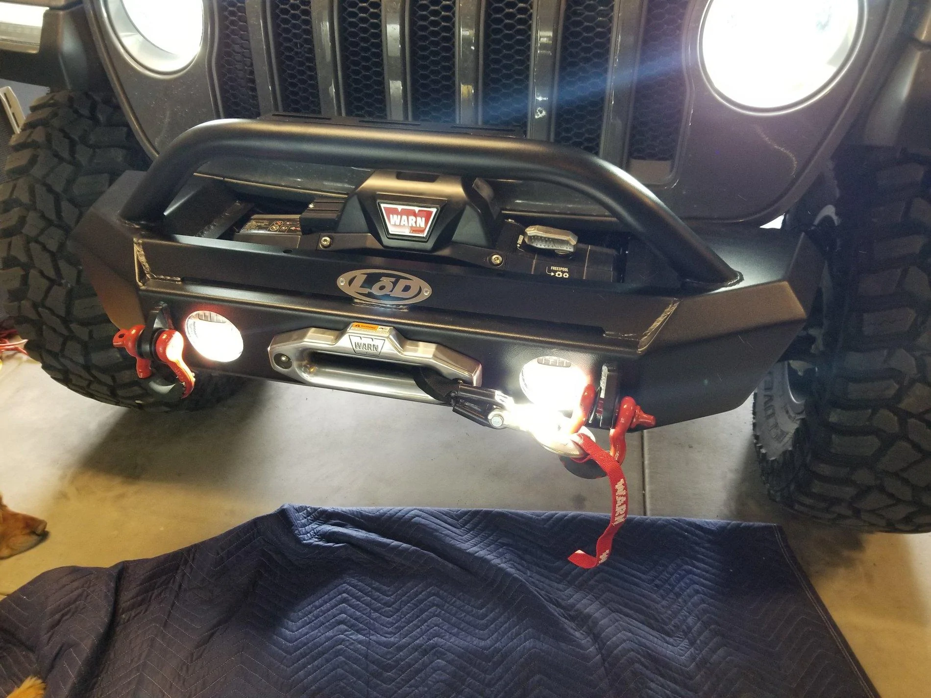 Jeep Wrangler JL Stubby Bumper. Let's see them. 20190309_140046