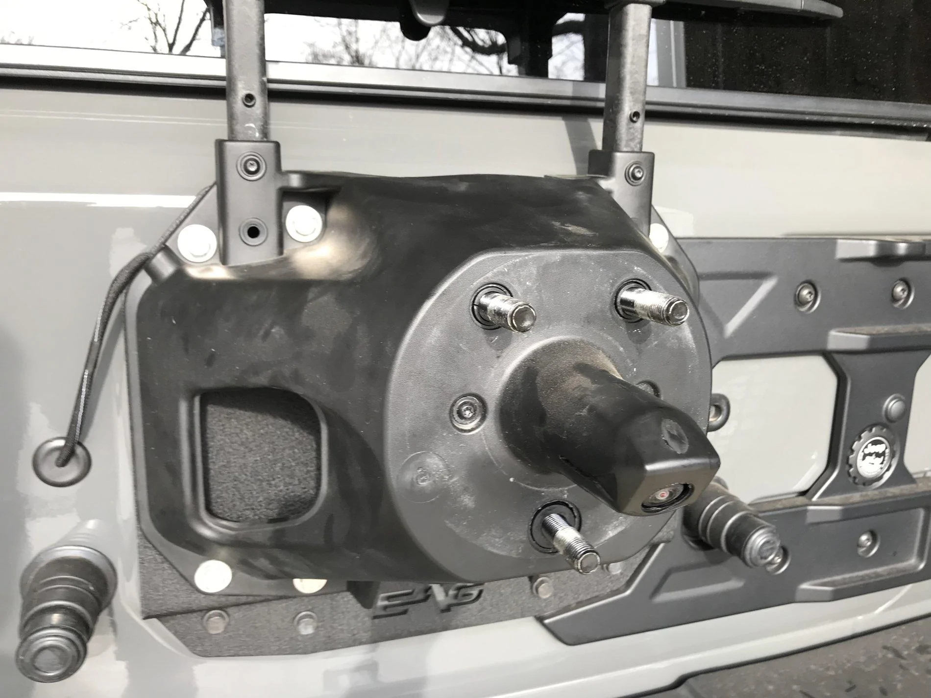 Jeep Wrangler JL Mopar Tailgate Hinge Reinforcement & Relocation Kits F43A1948-DEE3-48D9-B184-120724CC87C6