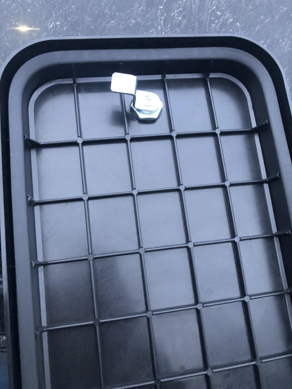 Jeep Wrangler JL Custom tailgate storage box C320BC30-8410-42A0-B413-6CC0EC4AE8C8