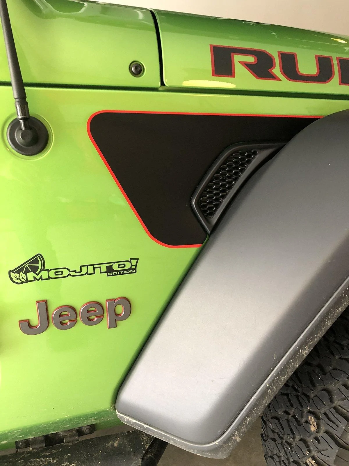 Jeep Wrangler JL Fender Vent Blackout Decals CC4AF63D-324F-407C-ABB0-ED7A1996467D