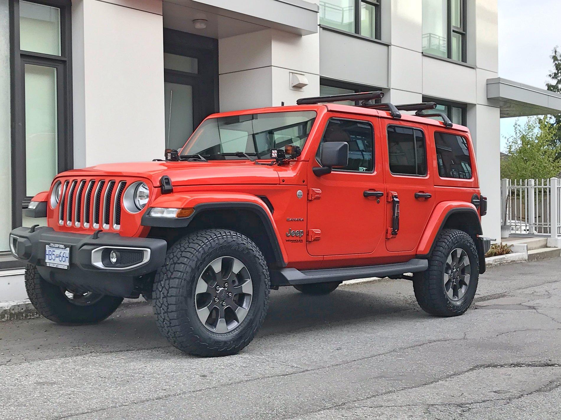 Jeep Wrangler JL Falken Wildpeak A/T3W 285/75R17 on Sport-S no lift 390F9BCF-85DF-4D8E-B4A3-F3FD65290ECD