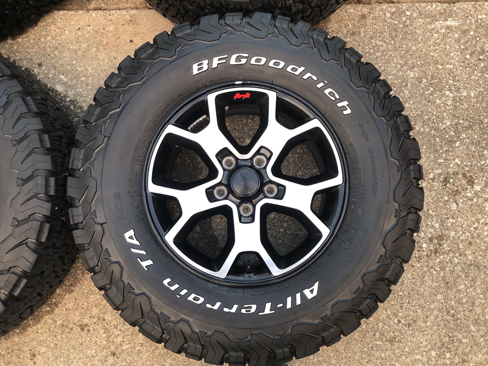 Jeep Wrangler JL Rubicon Wheels & Tires with TPMS IMG_2753.JPG