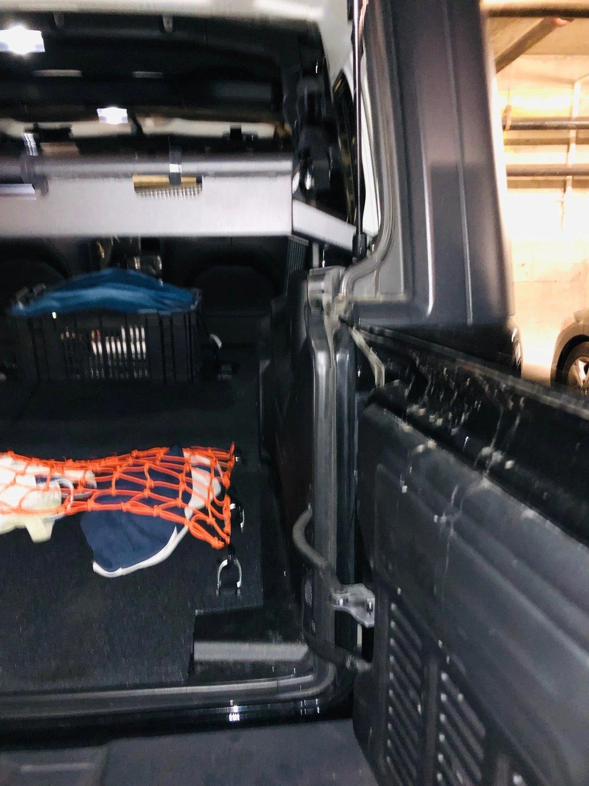 Jeep Wrangler JL Advice needed about cargo area shelf IMG_1876