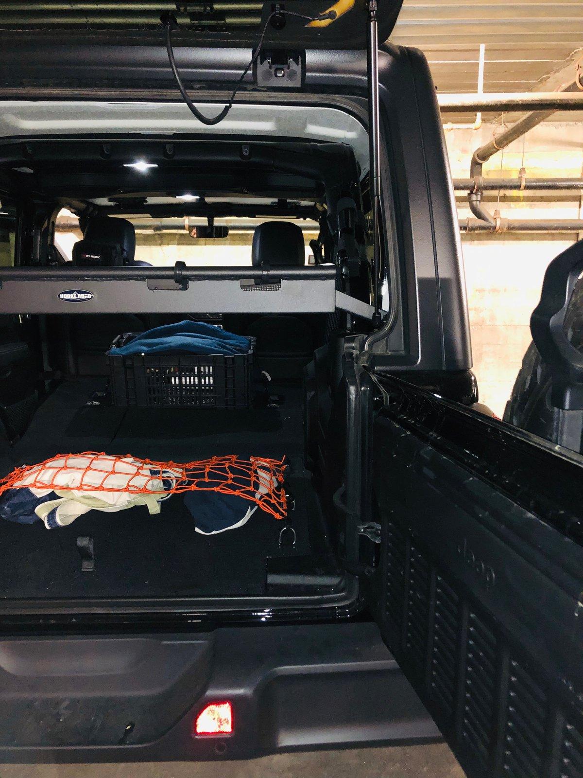 Jeep Wrangler JL Advice needed about cargo area shelf IMG_1877