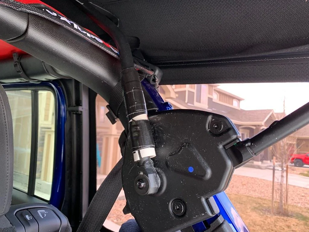 Jeep Wrangler JL FUBAR'ed my soft top.  Looking for a part 46878175404_018188185d_