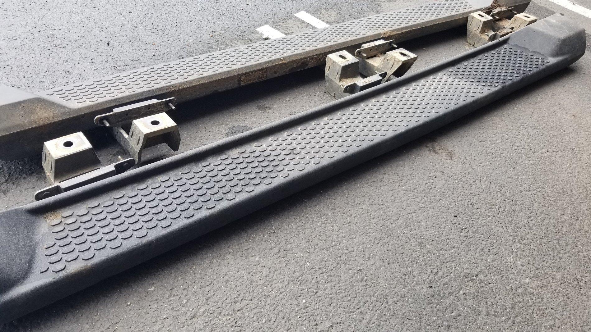 Jeep Wrangler JL Mopar molded side steps $200 obo 20190411_141908