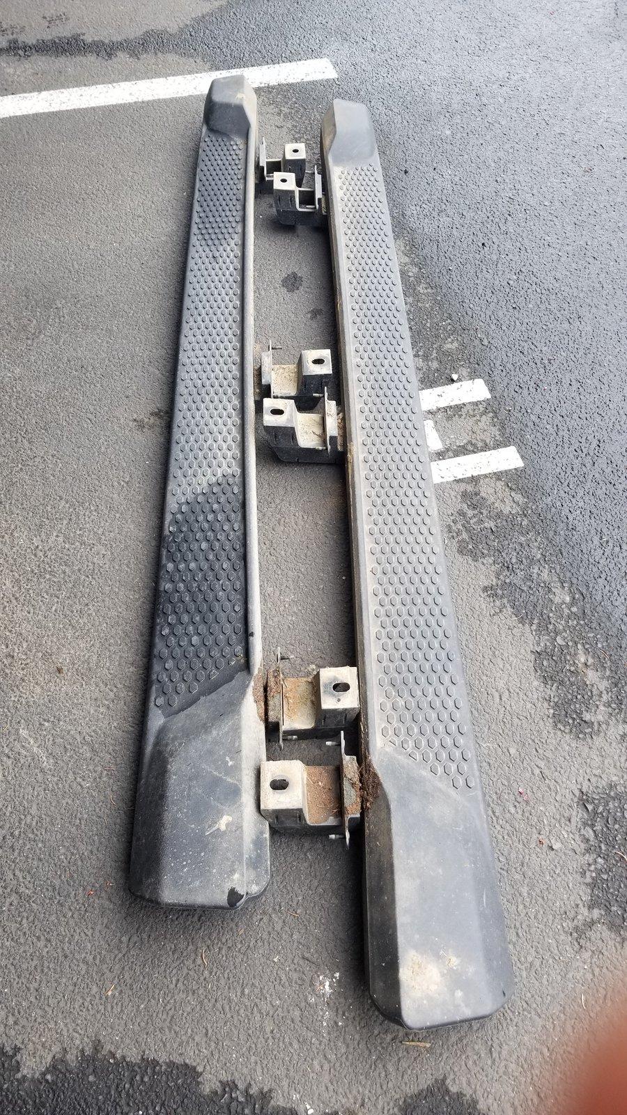 Jeep Wrangler JL Mopar molded side steps $200 obo 20190411_141851