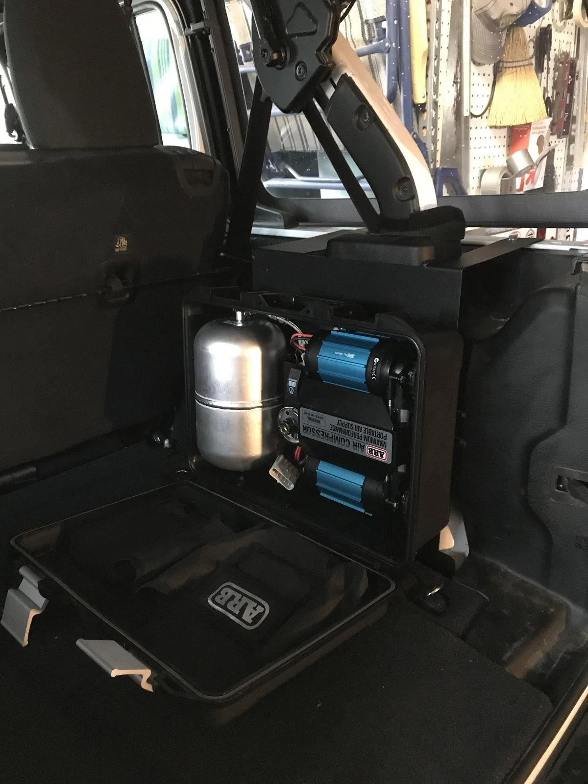 Jeep Wrangler JL Air Compressor mounting idea - What do you think? E9870F30-42A8-45C0-9705-4E20AA98A1B8