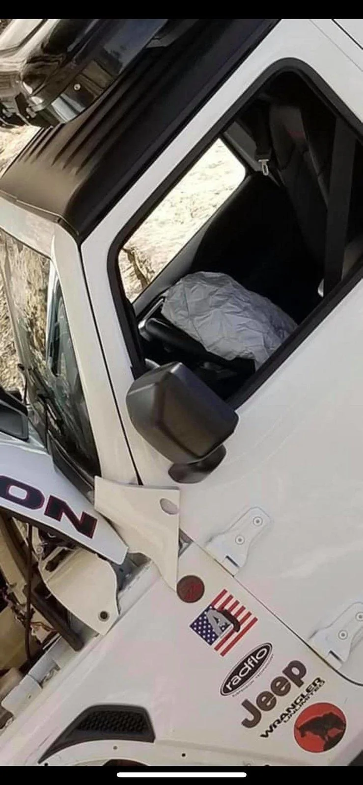 Jeep Wrangler JL Reports/rumors: Serious accident at 2019 Easter Jeep Safari 57073721_2471907846152726_3986208333383073792_o