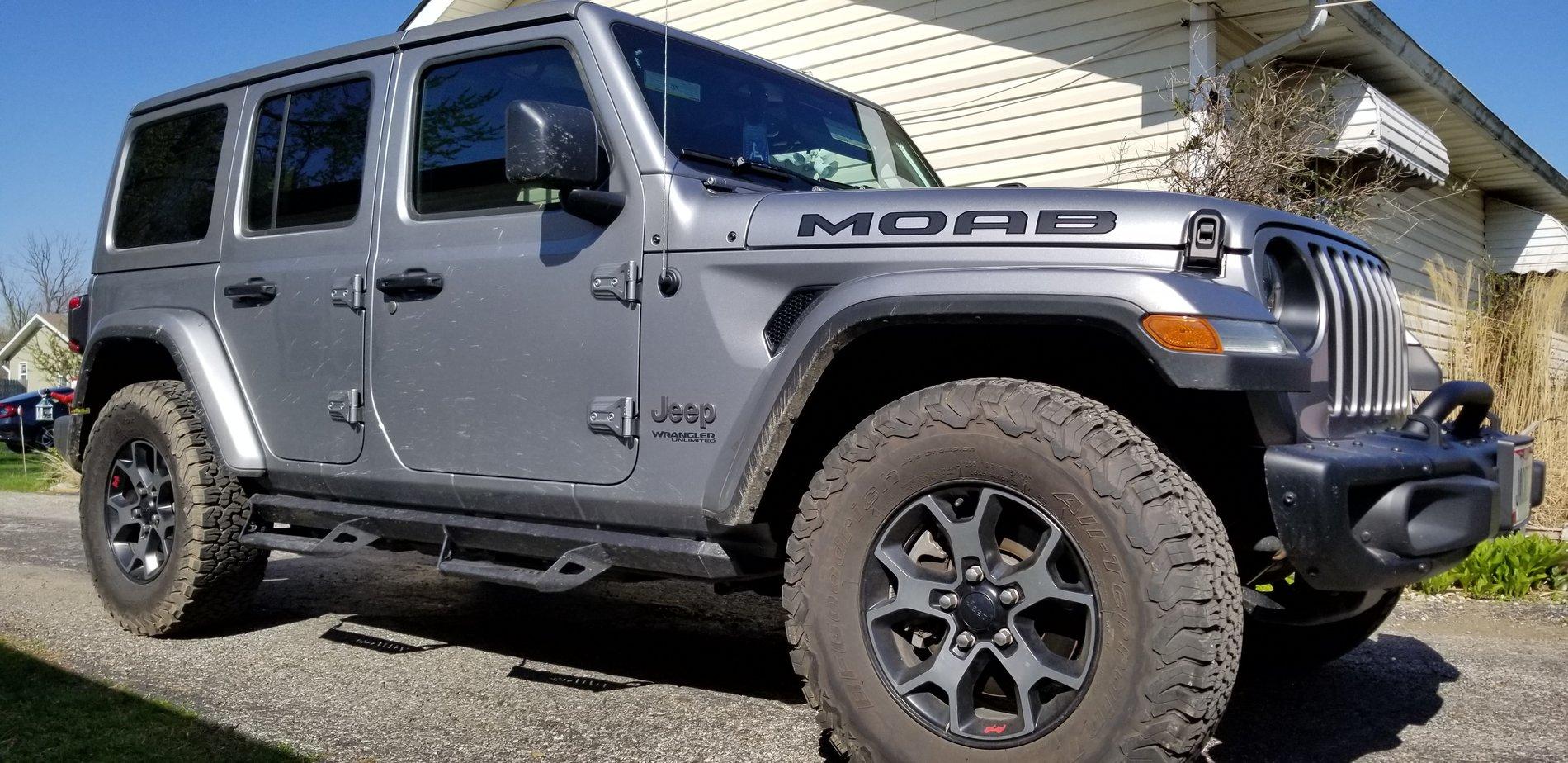 Jeep Wrangler JL Mopar Lift, Steps, & the Happy Wife 20190416_162652
