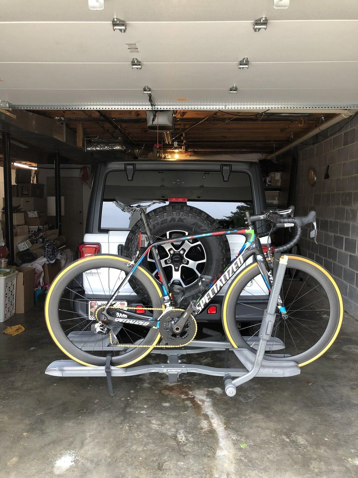 Jeep Wrangler JL Bike Rack Options?? 2019-04-17 17.34.46