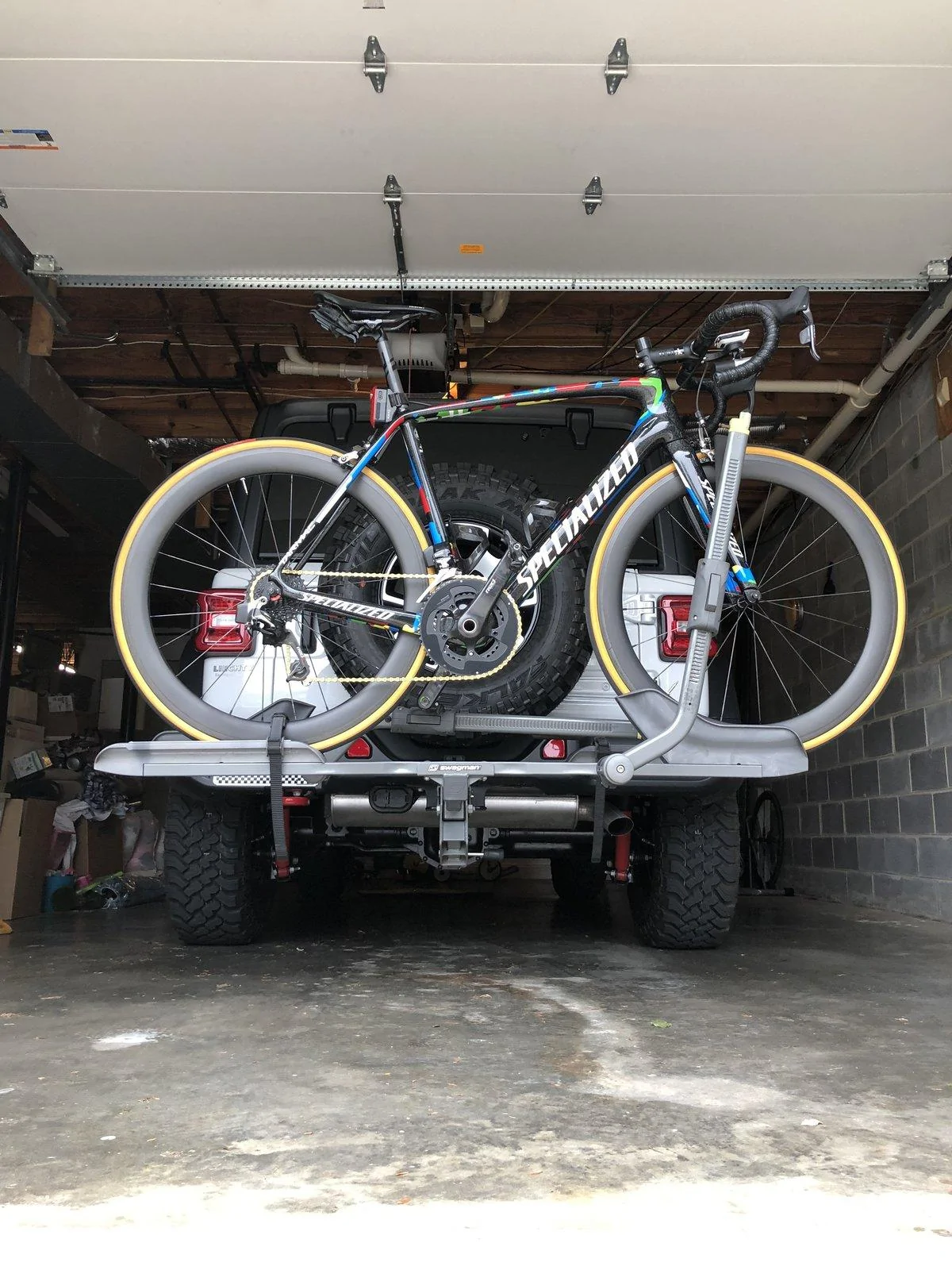 Jeep Wrangler JL Bike Rack Options?? 2019-04-17 17.35.02