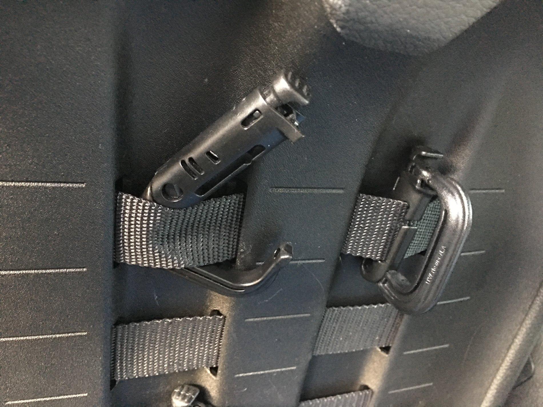 Jeep Wrangler JL Molle seat back clips. CC062009-76C6-4938-80AA-824046E9321A