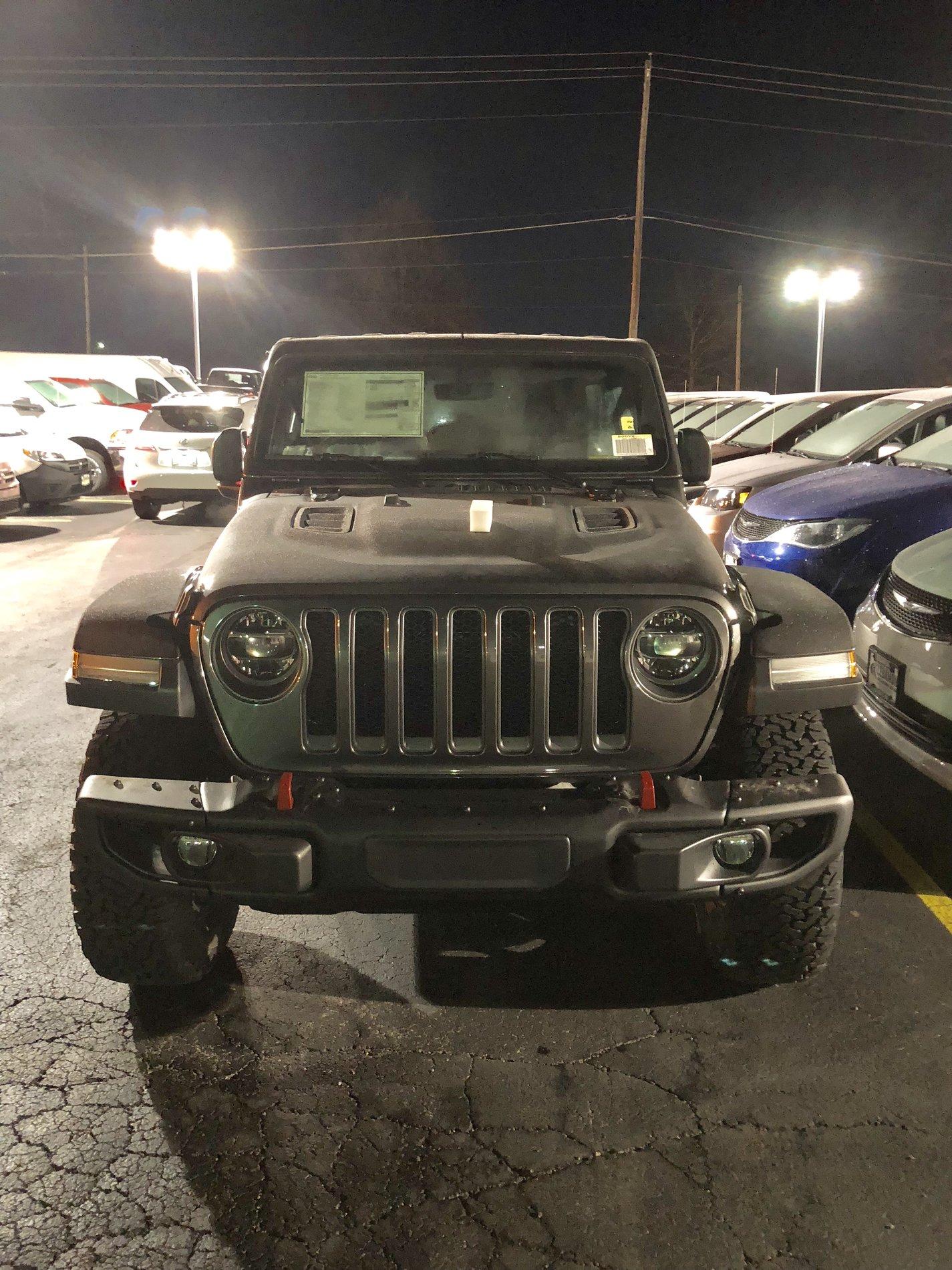 Jeep Wrangler JL ORDER TRACKING for your Jeep Wrangler 61E6BE30-580A-4D2A-98BD-B9C618126B48