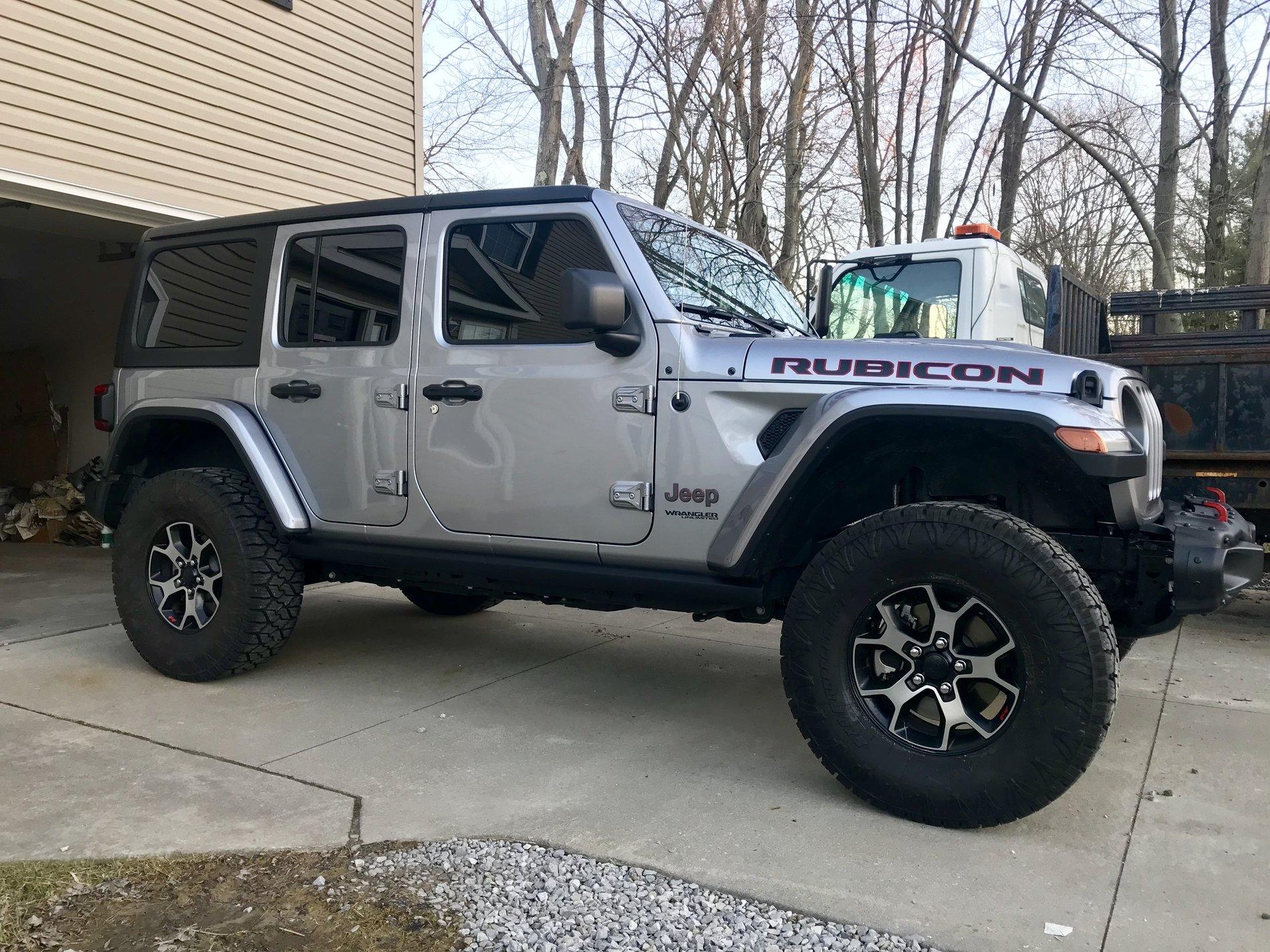 Jeep Wrangler JL Rubi with 35” 7987D9E0-F934-47C3-9156-3FF278A7E91F