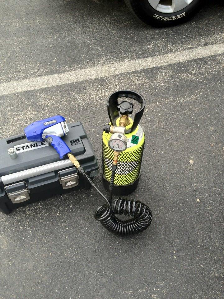 Jeep Wrangler JL Air Compressors? 302075_322479167767117_812294196_n