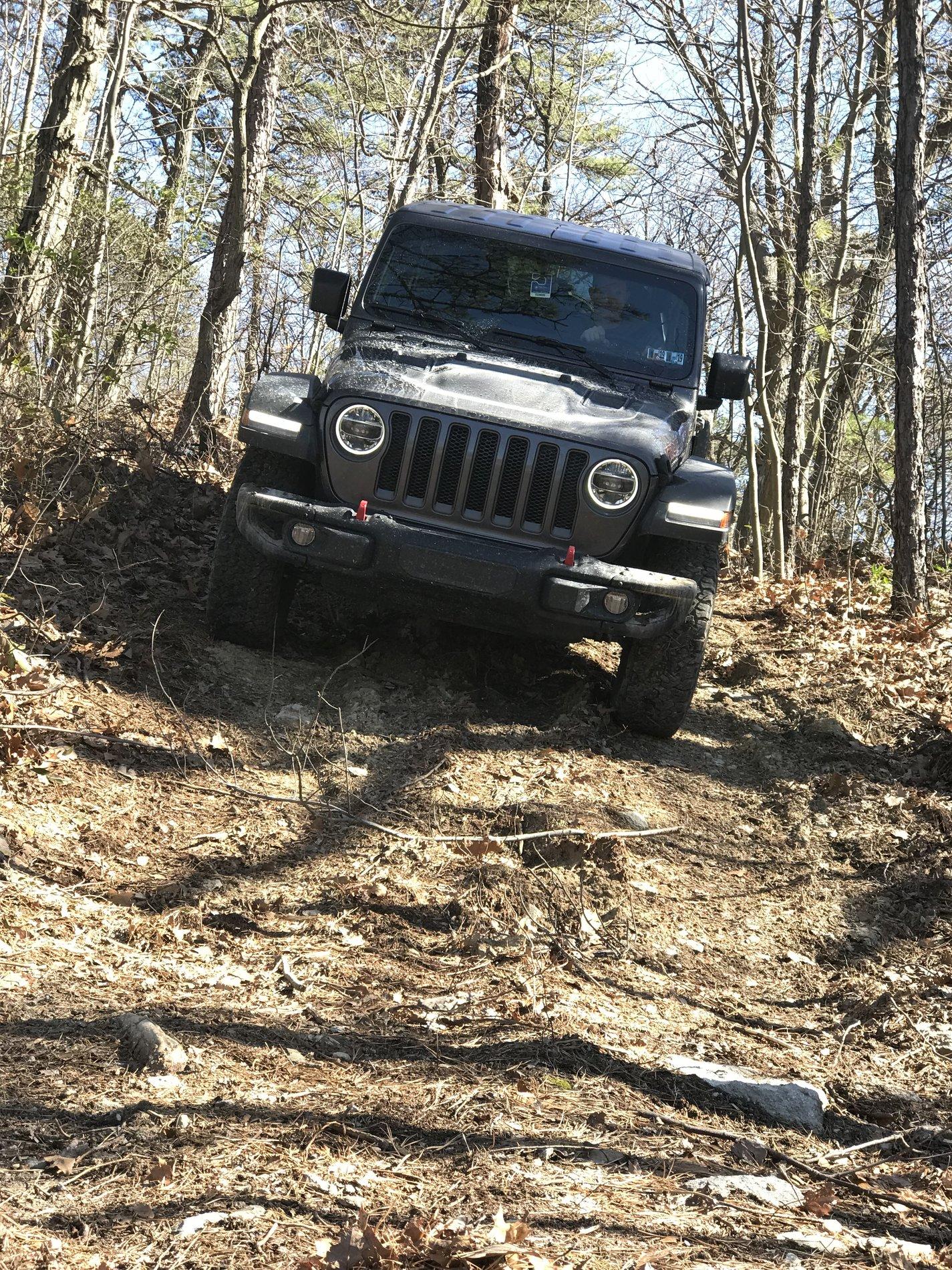 Jeep Wrangler JL GRANITE CRYSTAL METALLIC Wrangler JL Club 8A1E8DBD-85CB-499C-BB89-9C2FCF4D63CC