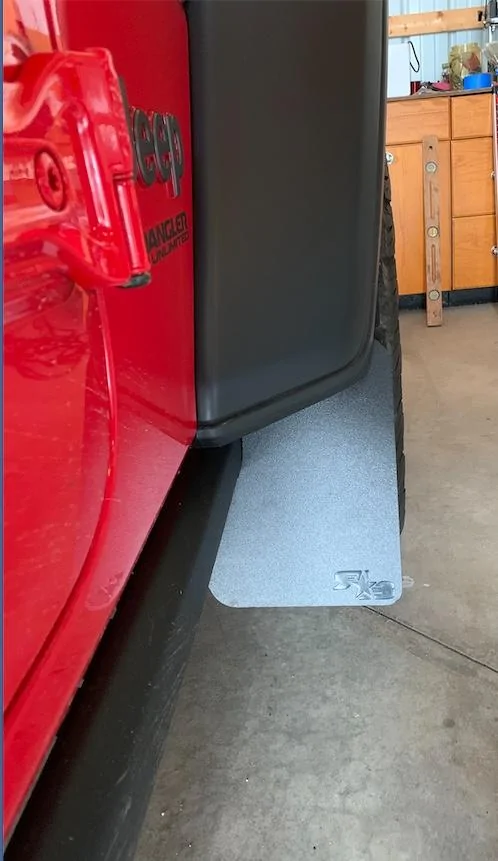 Jeep Wrangler JL Front Mud Flaps for JL Rubicon ? Pic1