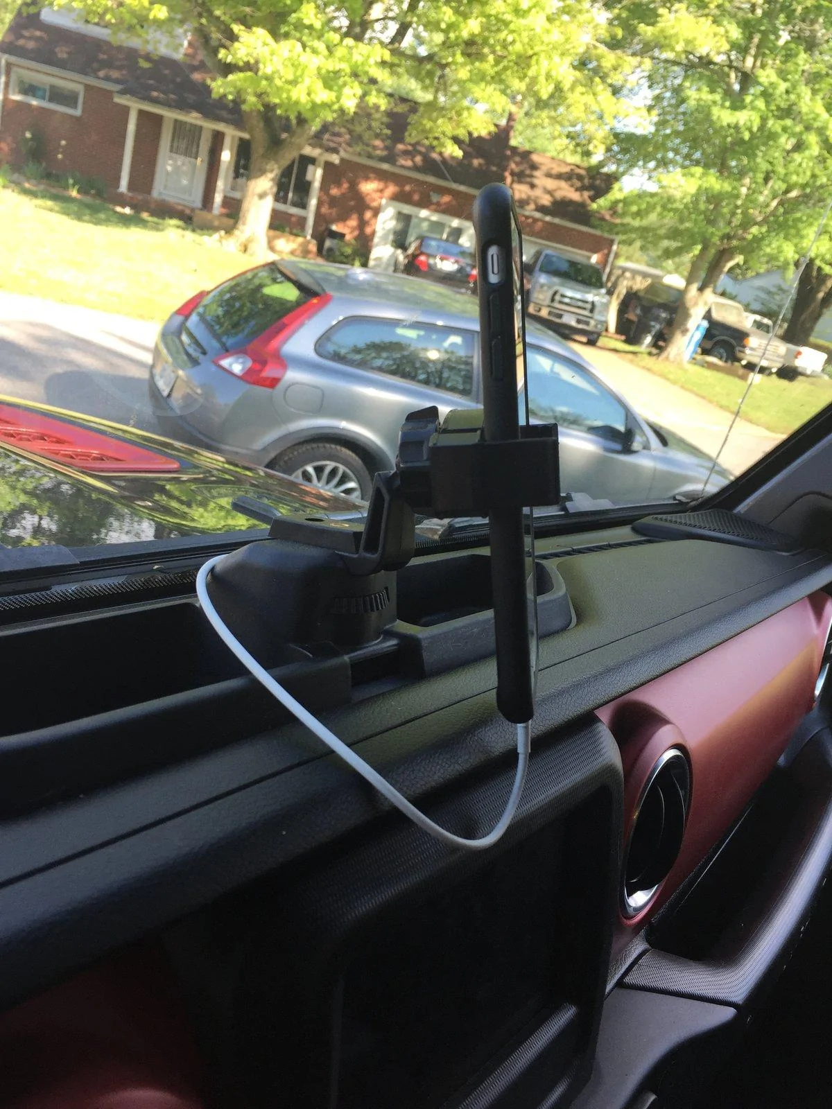Jeep Wrangler JL Another JL - Specific Phone Mount Option 71D8BF84-4526-49B8-A46D-054927FEAF2C
