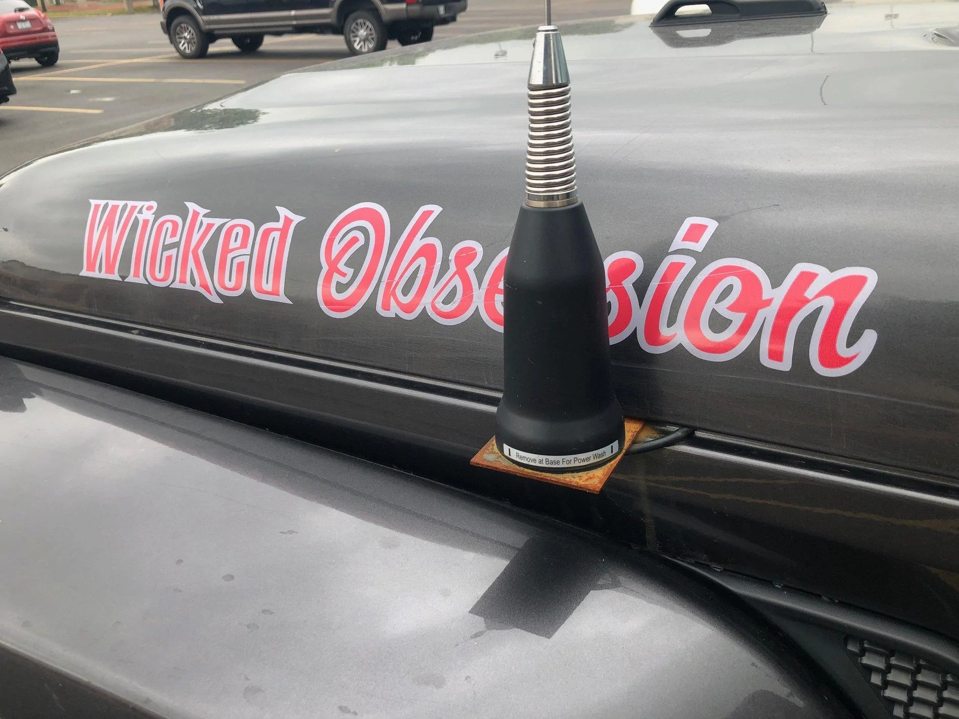 Jeep Wrangler JL GMRS antenna mounting jl_antenna_mount