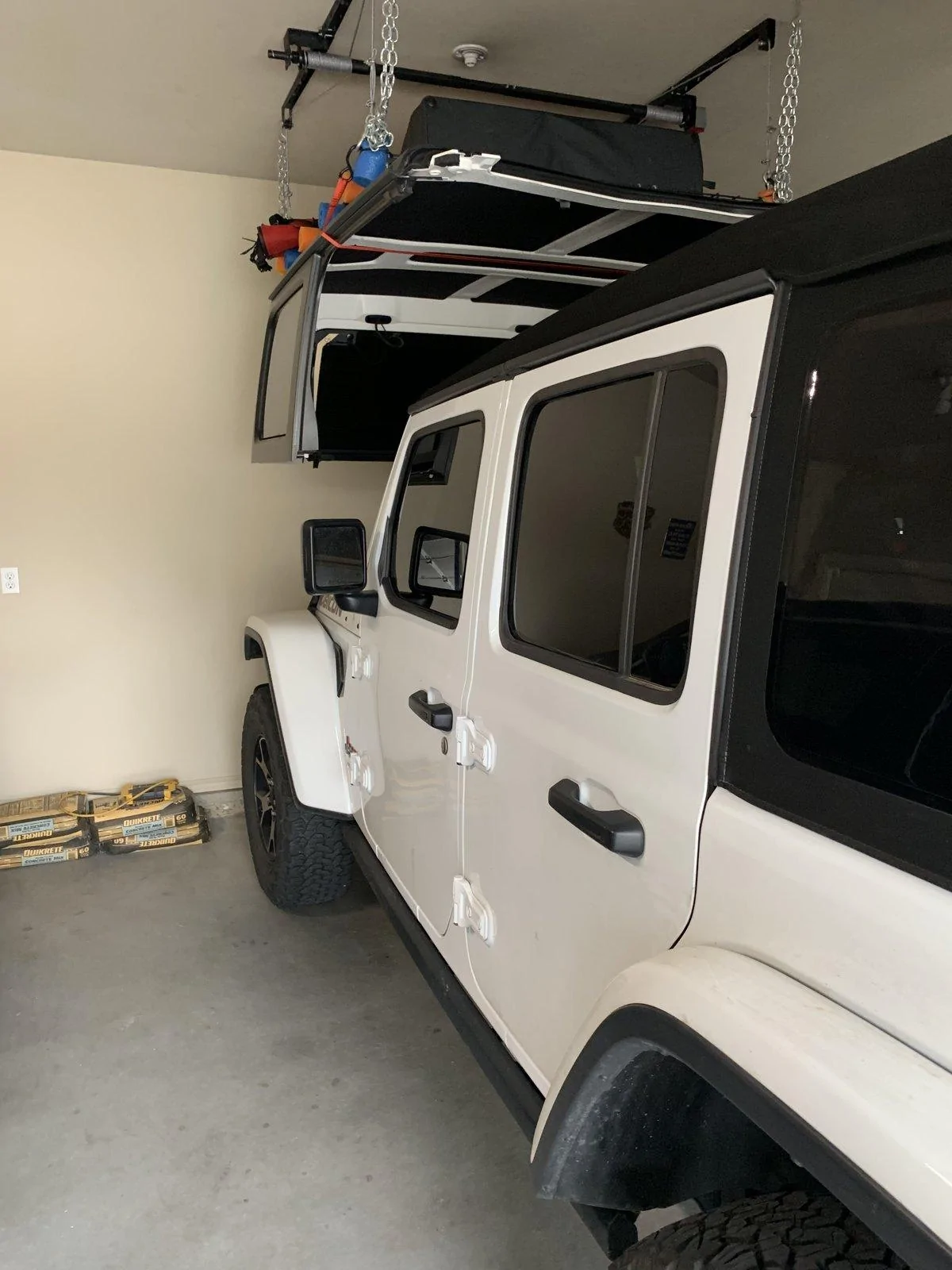 Jeep Wrangler JL Got my Soft top installed. 7EC7CCCE-55BC-4499-B007-2C20F39D5B56