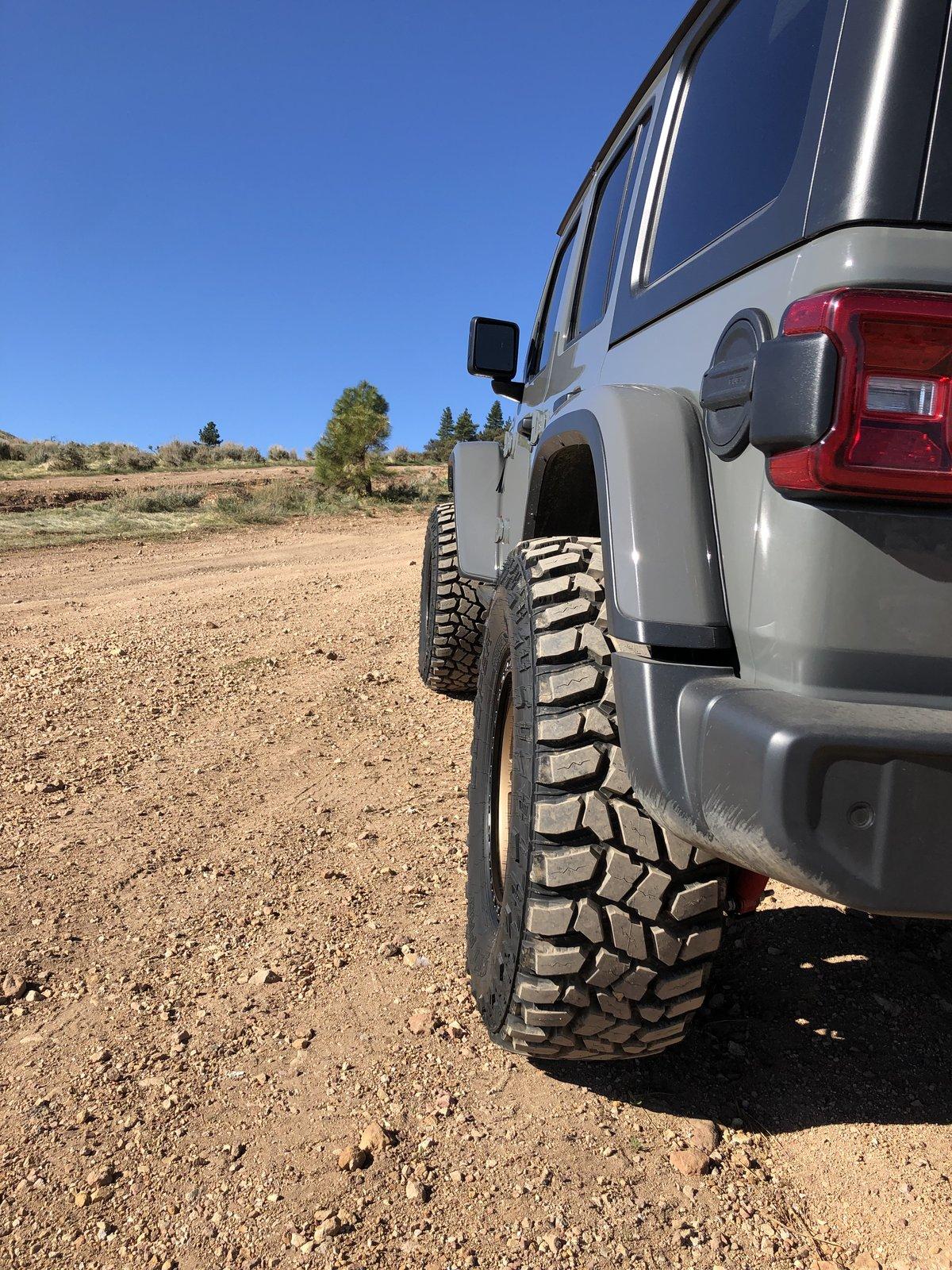 Jeep Wrangler JL Bronze Wheels on JL? F3055B11-C4C6-4103-AF45-D42F3CCDD07C