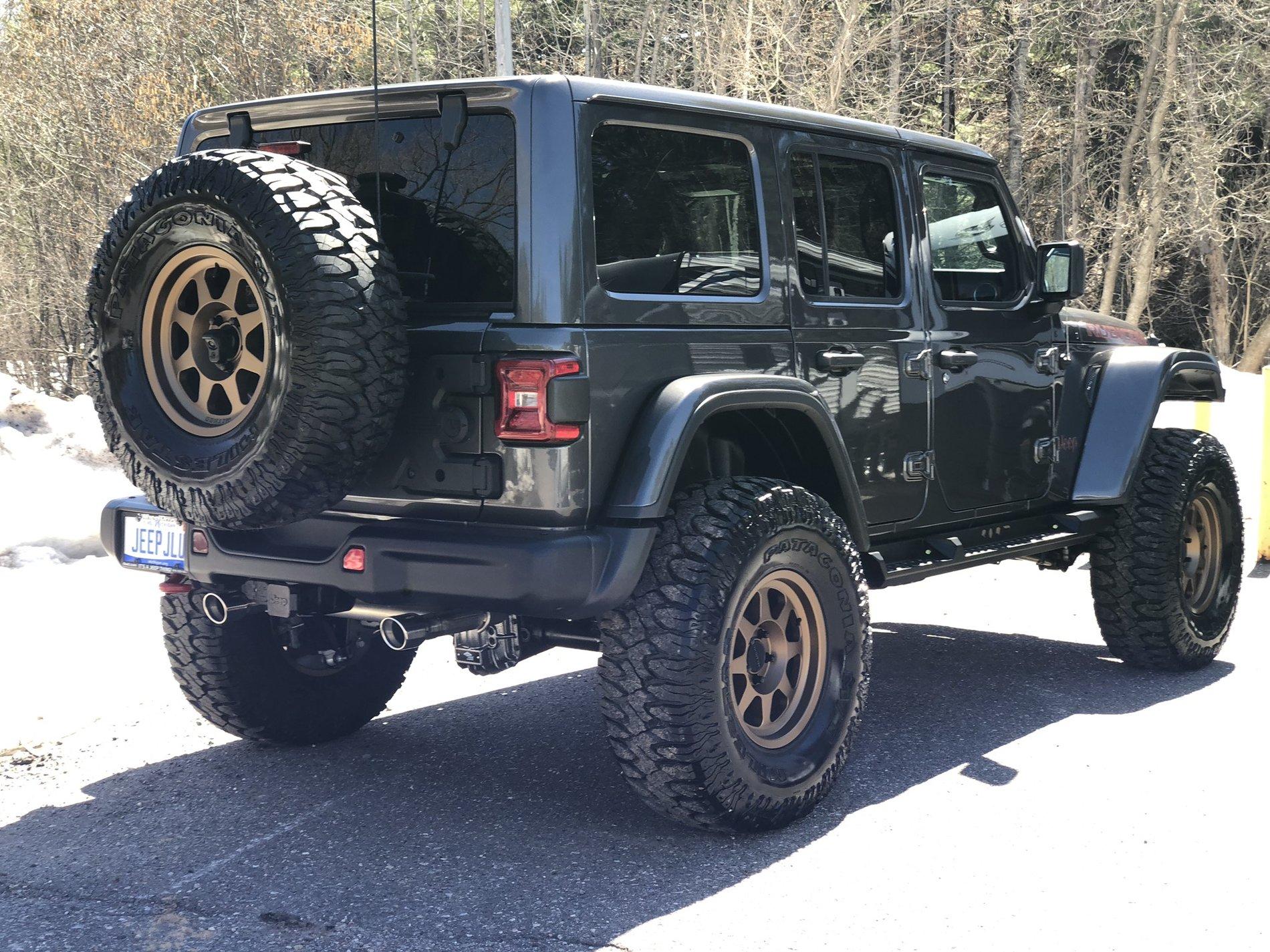 Jeep Wrangler JL JL Rubicon on Method Wheels...let's see em! Borla 7