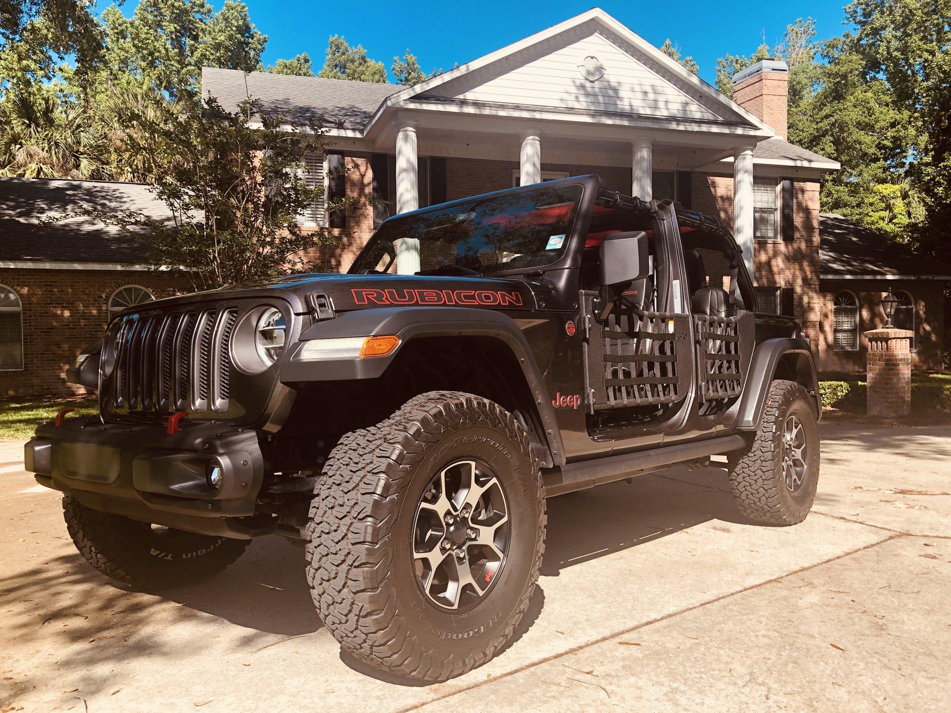 Jeep Wrangler JL JeepBeach Daytona 8848898D-DEE9-4339-9F18-B191F72B28E6