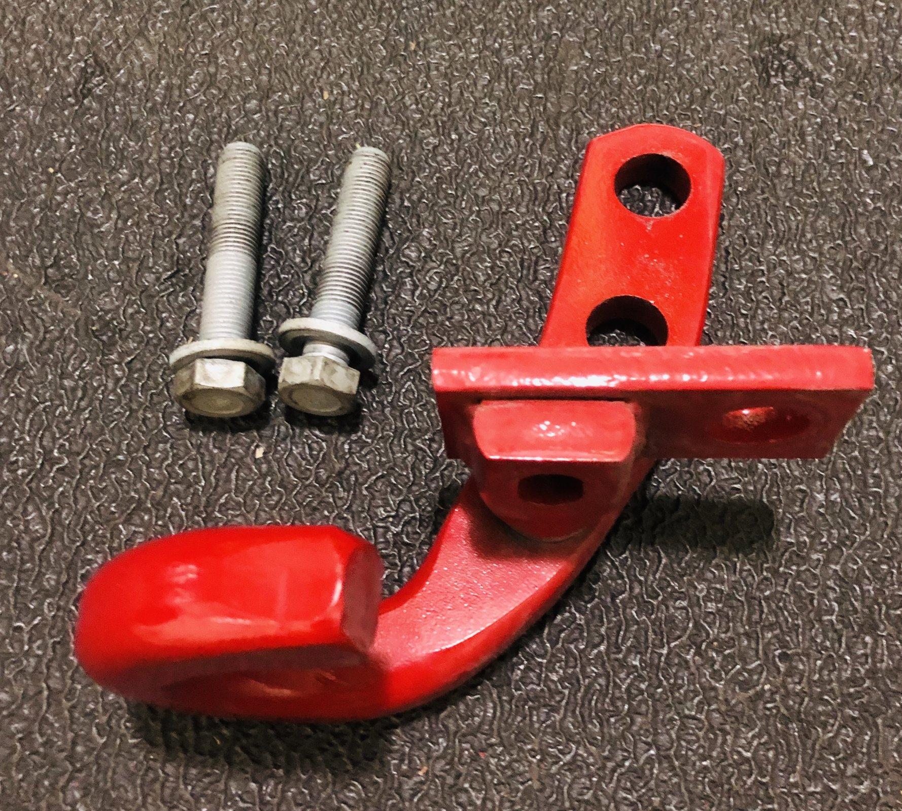 Jeep Wrangler JL Rubicon rear tow hook 465F8B35-2051-430B-A732-B0627A3BE60D
