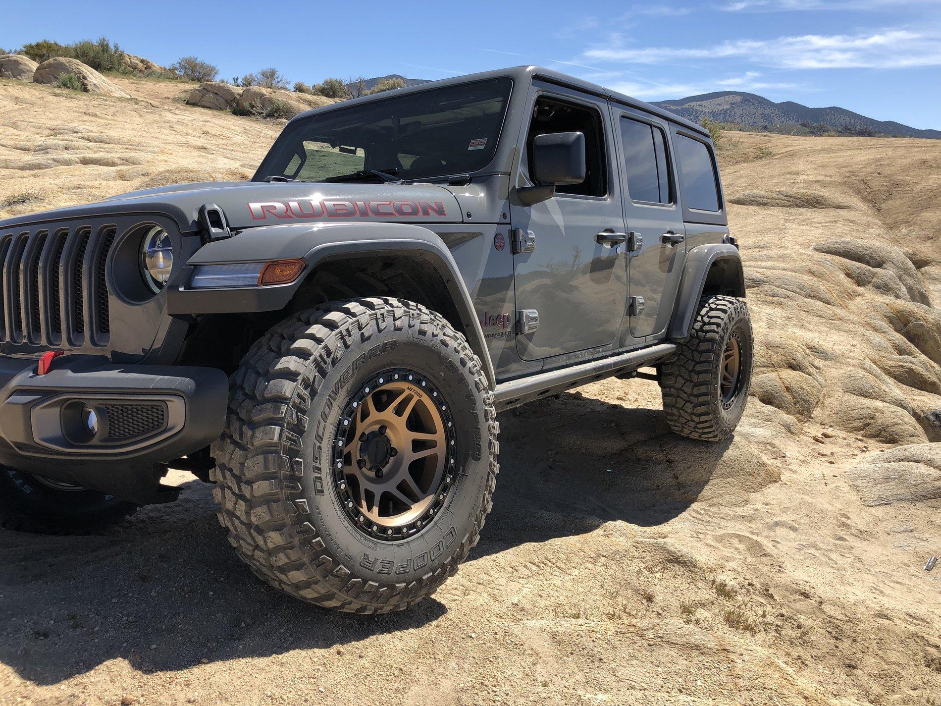 Jeep Wrangler JL Bronze Wheels on JL? 7EE095E4-7EF1-45D7-9308-87B29C5BAFD0