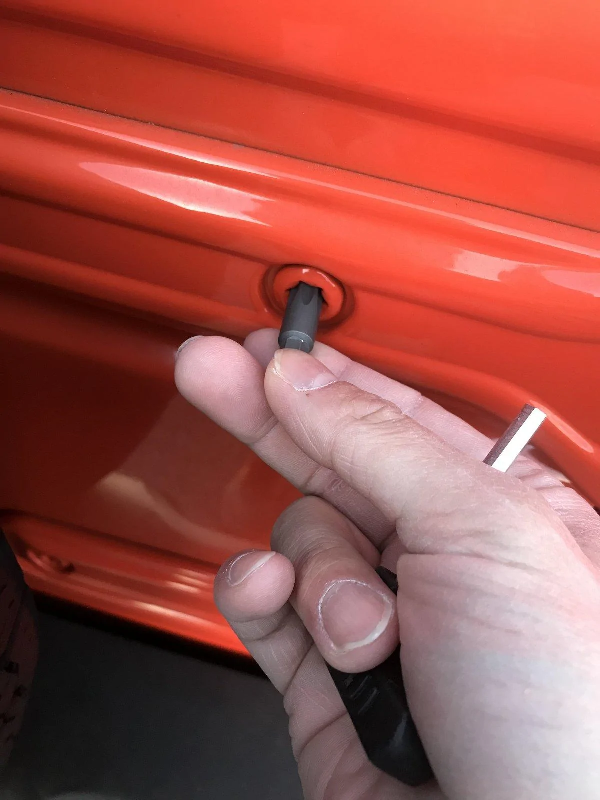 Jeep Wrangler JL Stuck Door Hinge Bolt Issue 36F27A69-8E10-415B-BE0A-BB96A2B26883