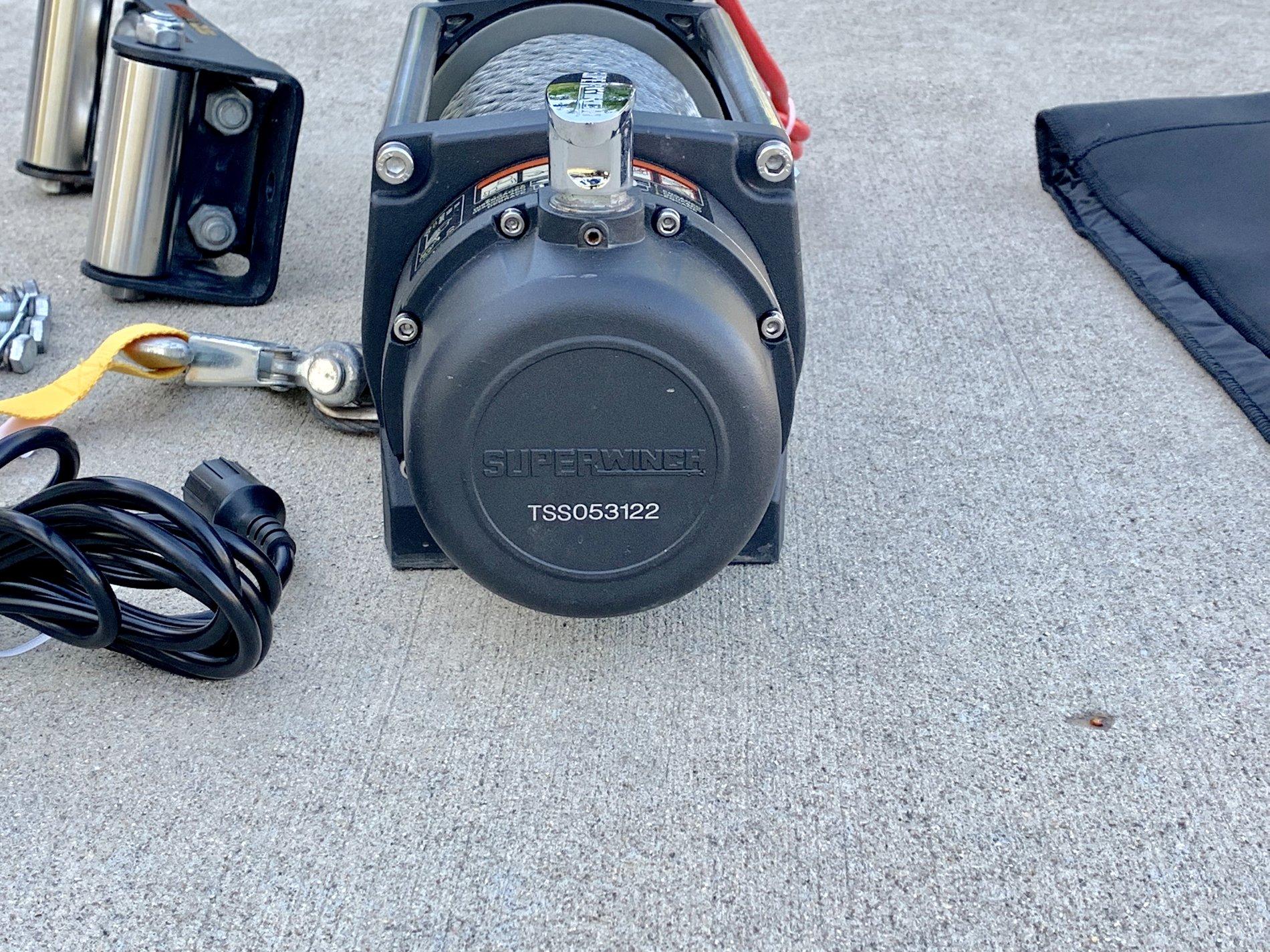 Jeep Wrangler JL Superwinch Tiger Shark 9500 Winch 45B9852F-1812-46CD-AF9A-8AF80FC9537F