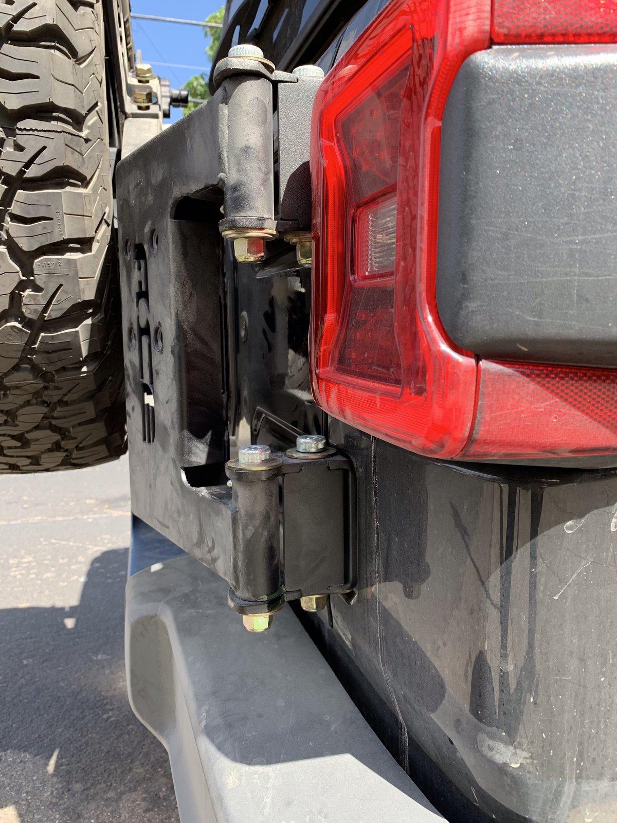 Jeep Wrangler JL Rattle- Ace Engineering Stand Alone Tire Carrier 4028B164-0B3F-4632-98BB-C6E79CE22B16