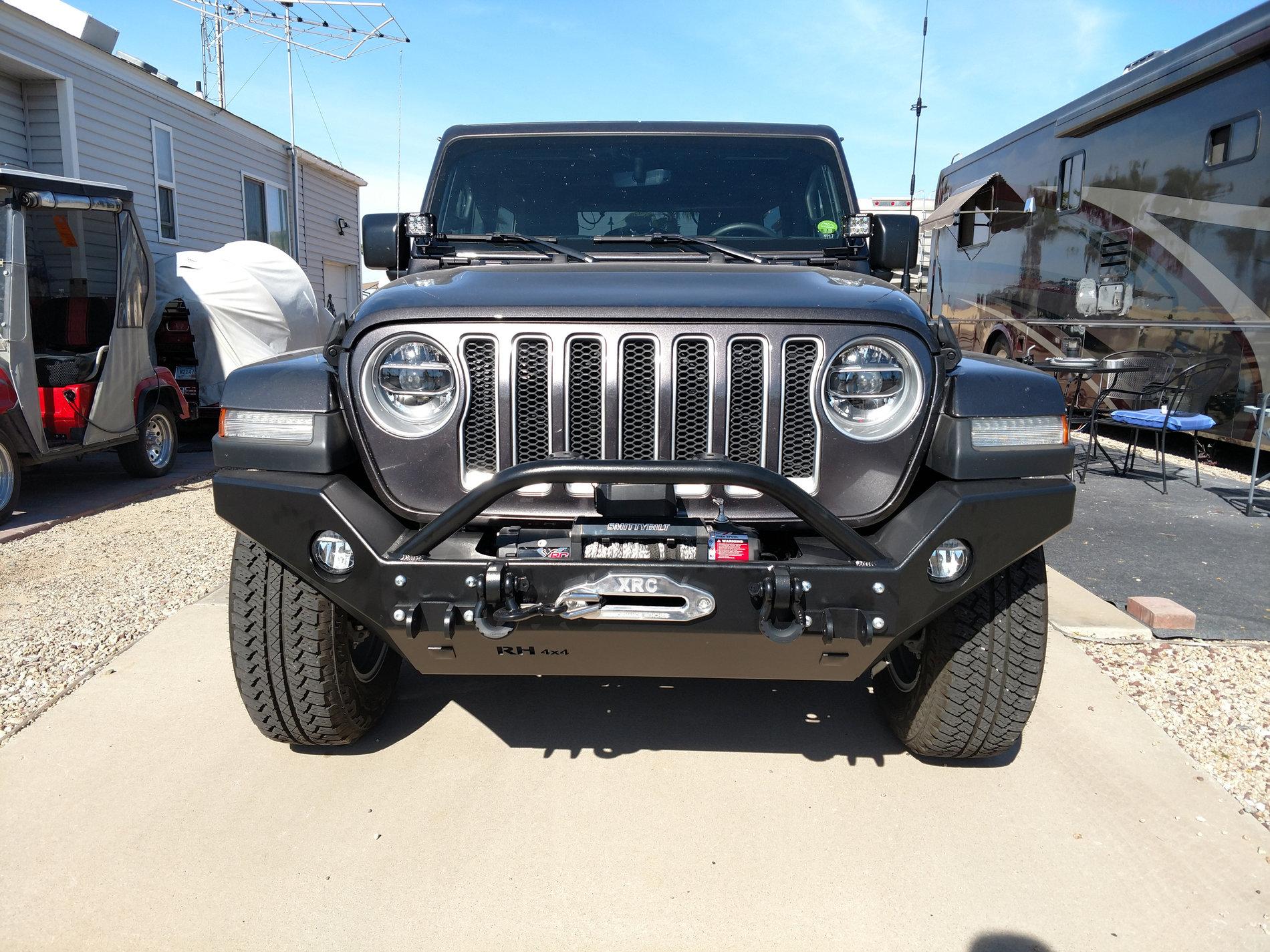 Jeep Wrangler JL Flat Tow bumper bashed on forum. small2