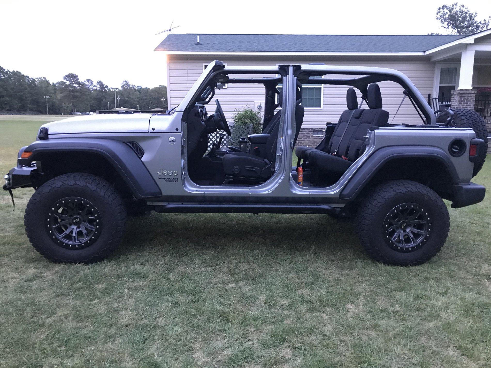 Jeep Wrangler JL It's just a sport 8BE8D84F-36D9-4F5E-9602-FAC1E76ABA9C