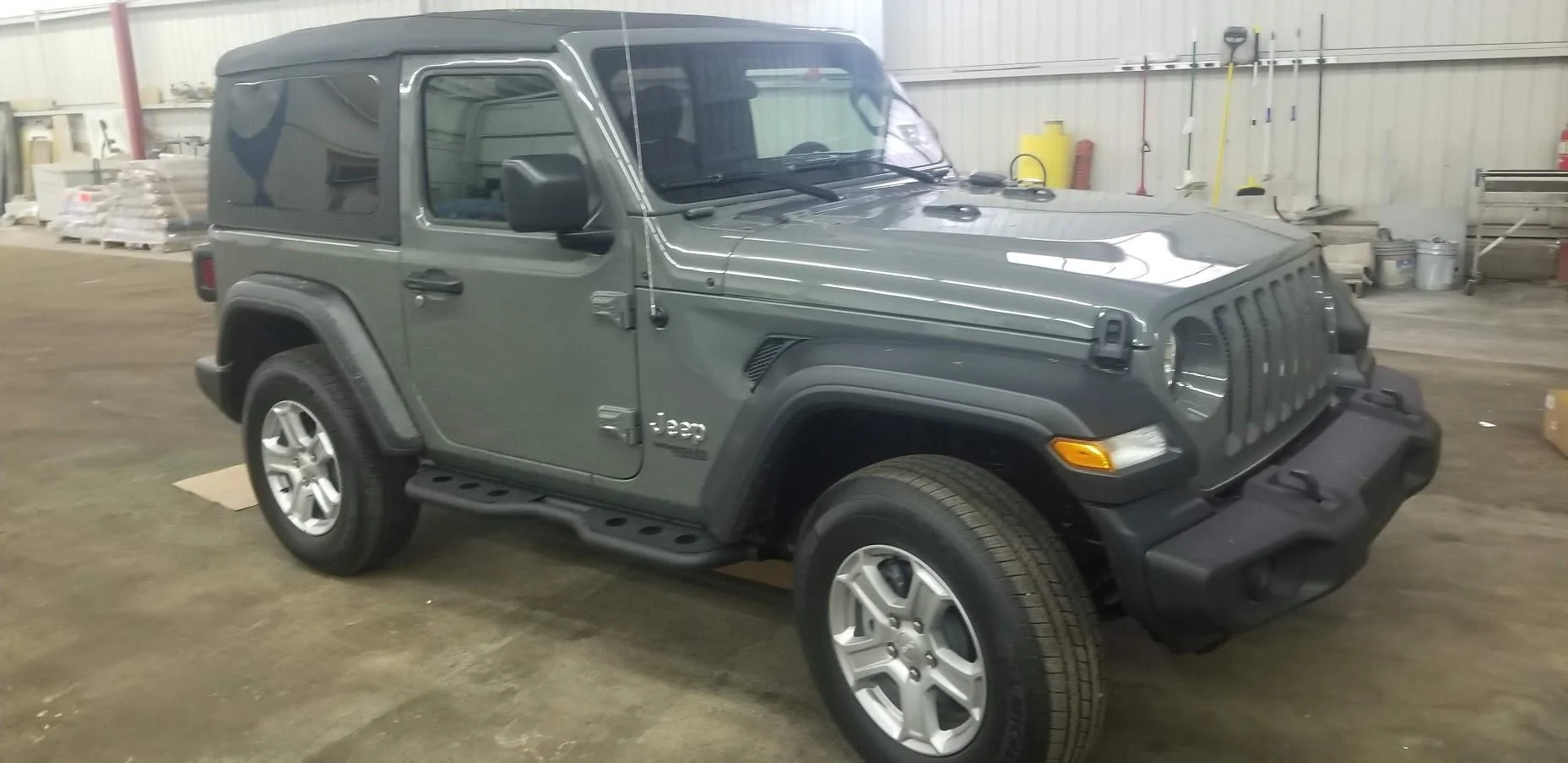 Jeep Wrangler JL extreme terrain barricade HD steps installed j2